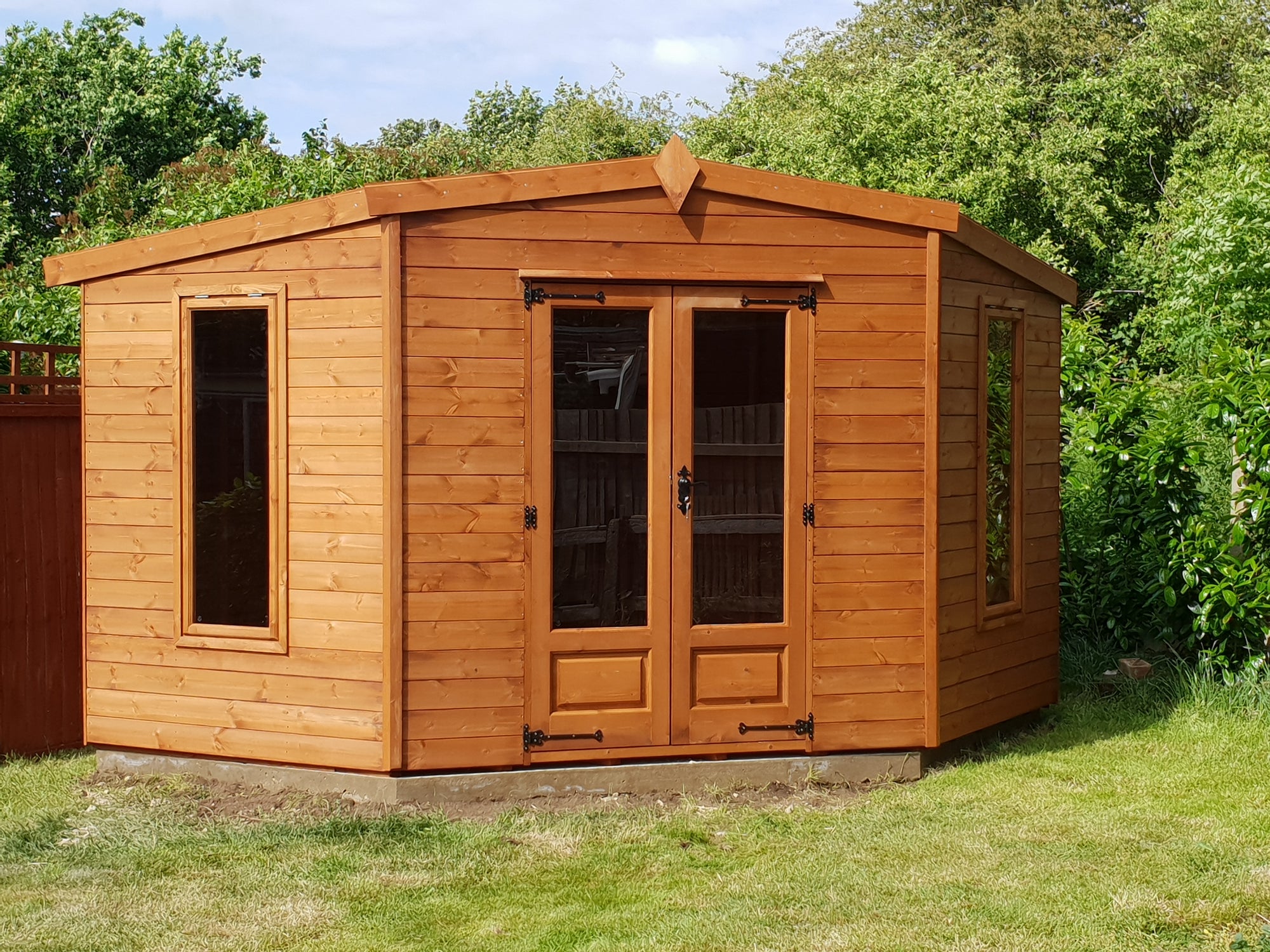 Elkington Corner Summer House